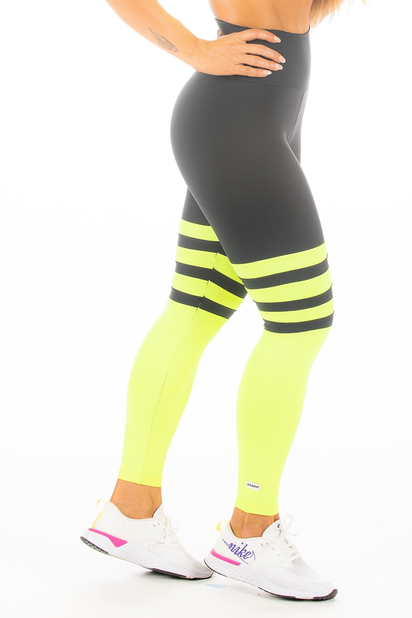 Legging Cintura Alta Colegial Preta/Amarelo Neon - ZADFIT