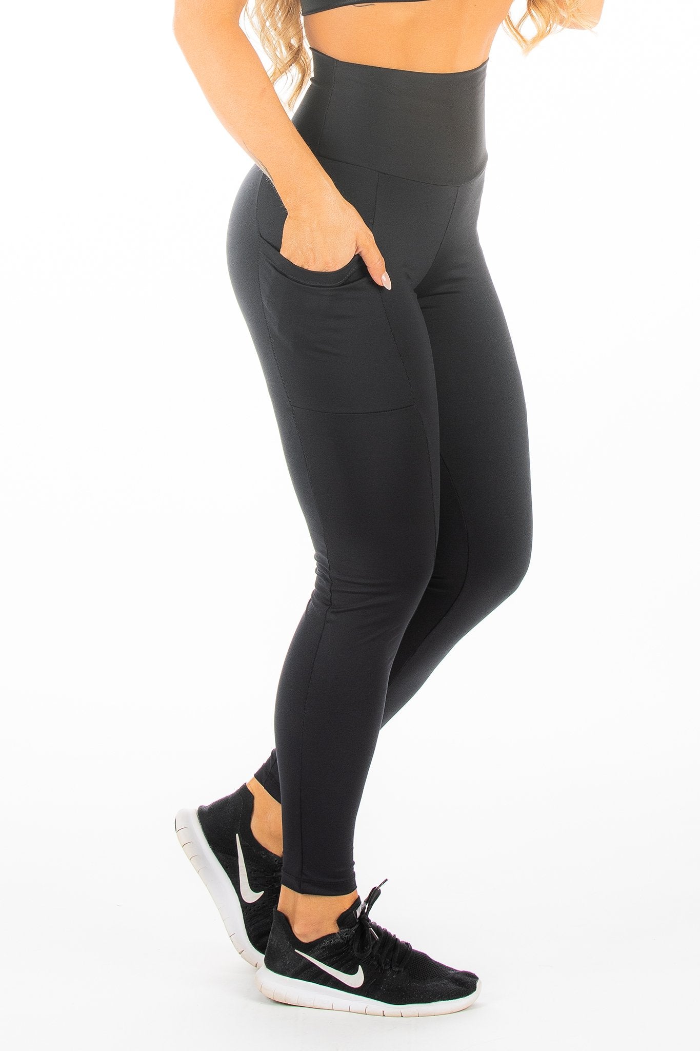 Legging Essencial Com Bolsos - ZADFIT